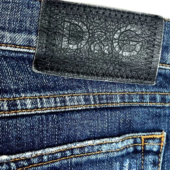 D&G Dolce & Gabbana Womens Denim Capri Jeans With Lace Accent Size 32 waist - Picture 5 of 12